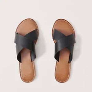 Criss-cross Slide Sandal - Black Size 7-8